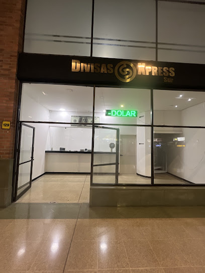 Foto Divisas xpress - currency exchange | casa de cambio - Poblado Medellin